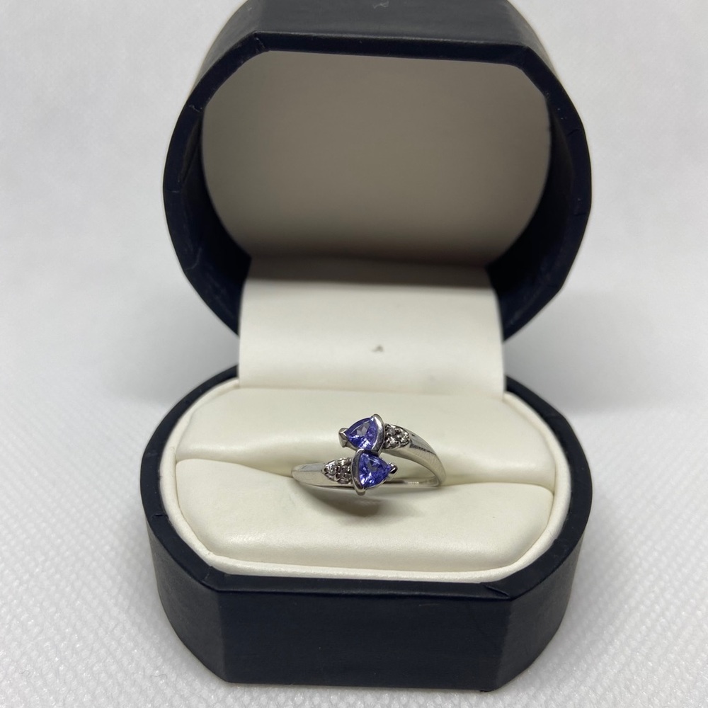 Solid 10kt White Gold Colored Stone Ring - image 4